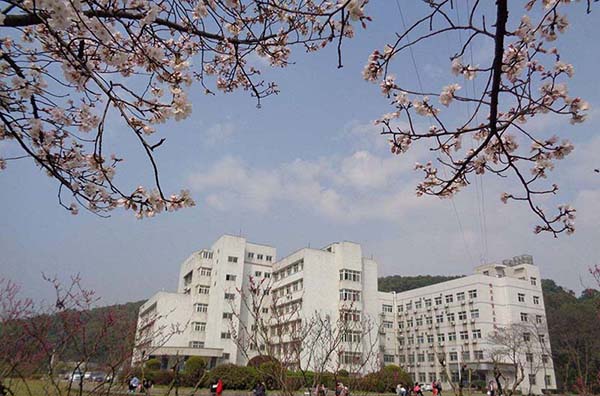 湖北师范大学5-600.jpg