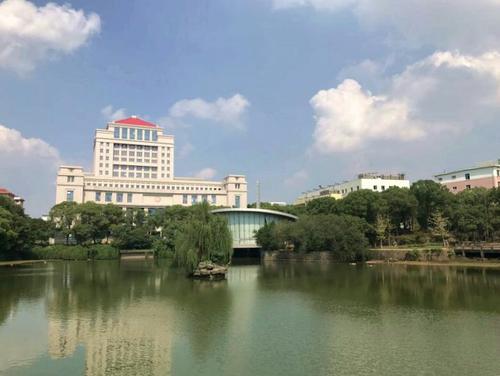 江西财经大学15.jpg