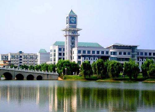 中南财经政法大学02-500.jpg