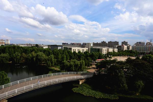 武汉工程大学校园风景