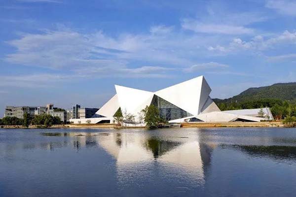 浙江科技学院水晶剧院